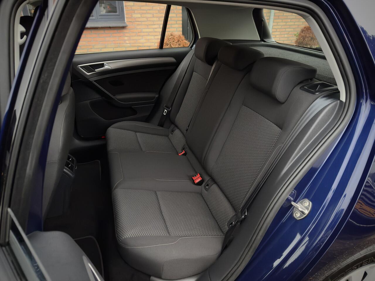 Volkswagen GOLF 1.0 TSI ACTIE! BETAAL NU 50% 6450 50/50 DEAL DE REST IN 2JR RENTEVRIJ FINANCIEREN