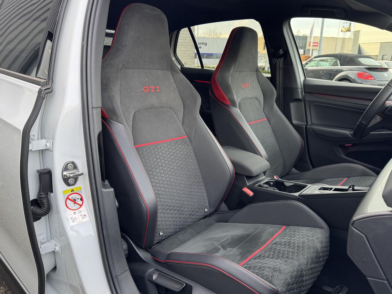 Volkswagen GOLF 8 GTI Clubsport 45 Jahre 2.0 TSI 300pk DSG / Aut. Full Options 48dkm!!