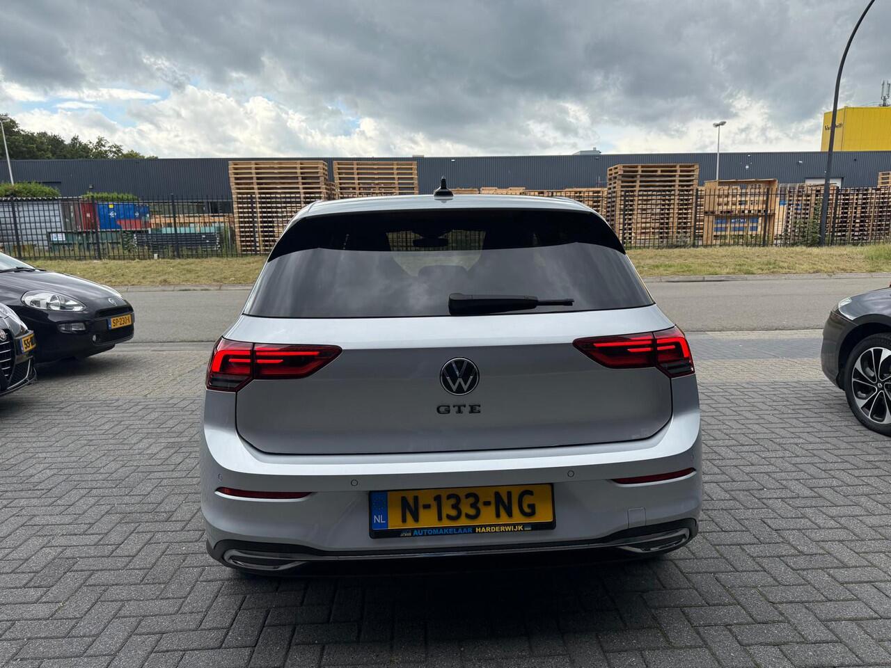 Volkswagen GOLF 1.4 eHybrid GTE | 2E EIGENAAR | 12MND GARANTIE | LED | DAB | CARPLAY | NAVI | ADAPTIVE CRUISE | LMV | BTW AUTO |