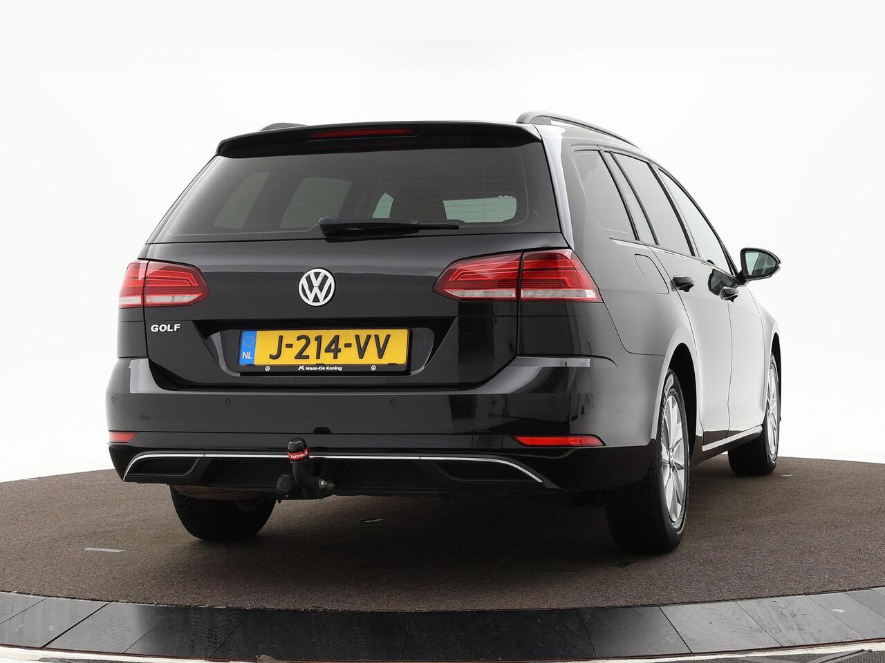 Volkswagen GOLF Variant 1.5 TSI 150pk DSG Highline · Apple/Android Car Play · P-Sensoren · Trekhaak · Stoelverwarming · Getint Glas · 15'' Inch ·