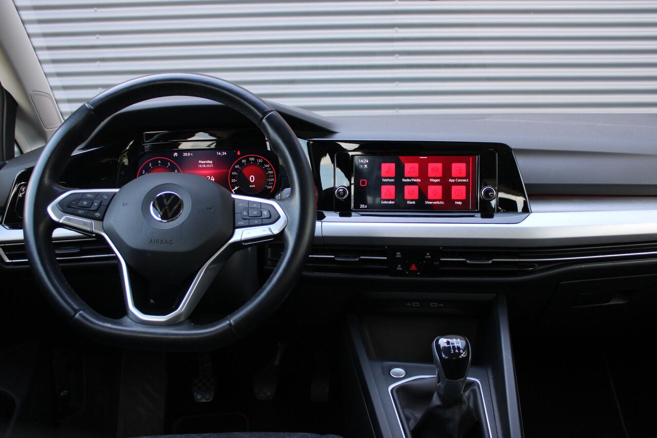 Volkswagen GOLF 1.0 TSI Life Led Adaptive-Cruise Vitual-Cockpit Trekhaak