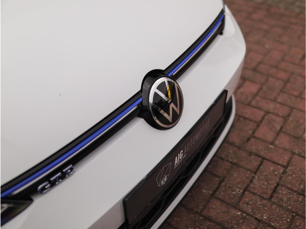 Volkswagen GOLF 1.4 eHybrid GTE | Stoel/Stuurverw. | Carplay | ACC | PDC | 3-Zone Airco