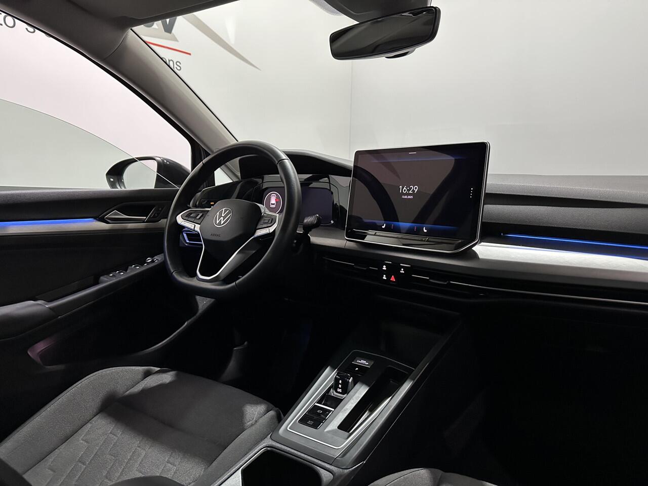 Volkswagen GOLF Variant 8.5 1.5 eTSI Life Business - Pano / Carplay / HUD