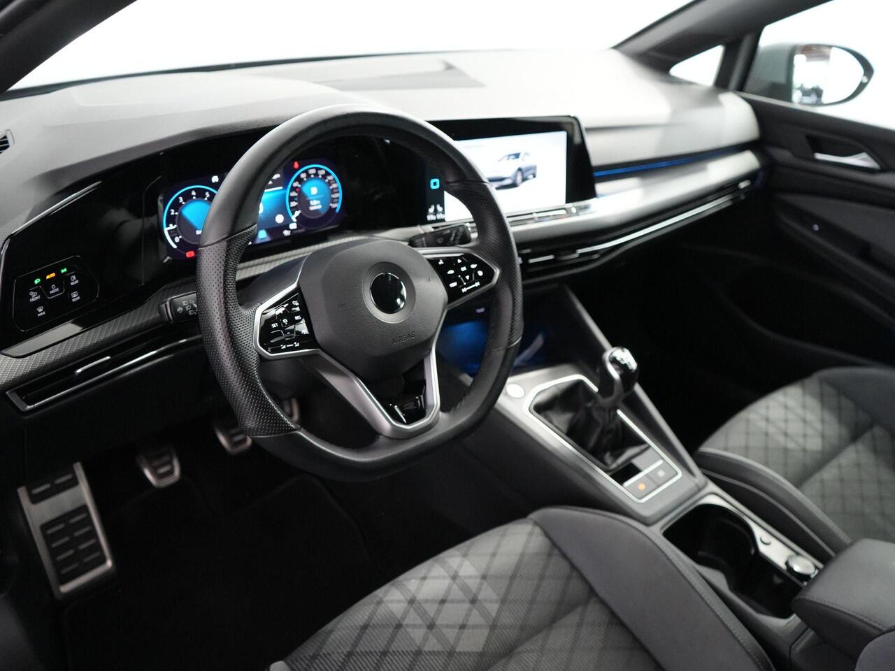 Volkswagen GOLF 1.5 TSI | 150PK | R-Line | ACC | Carplay |