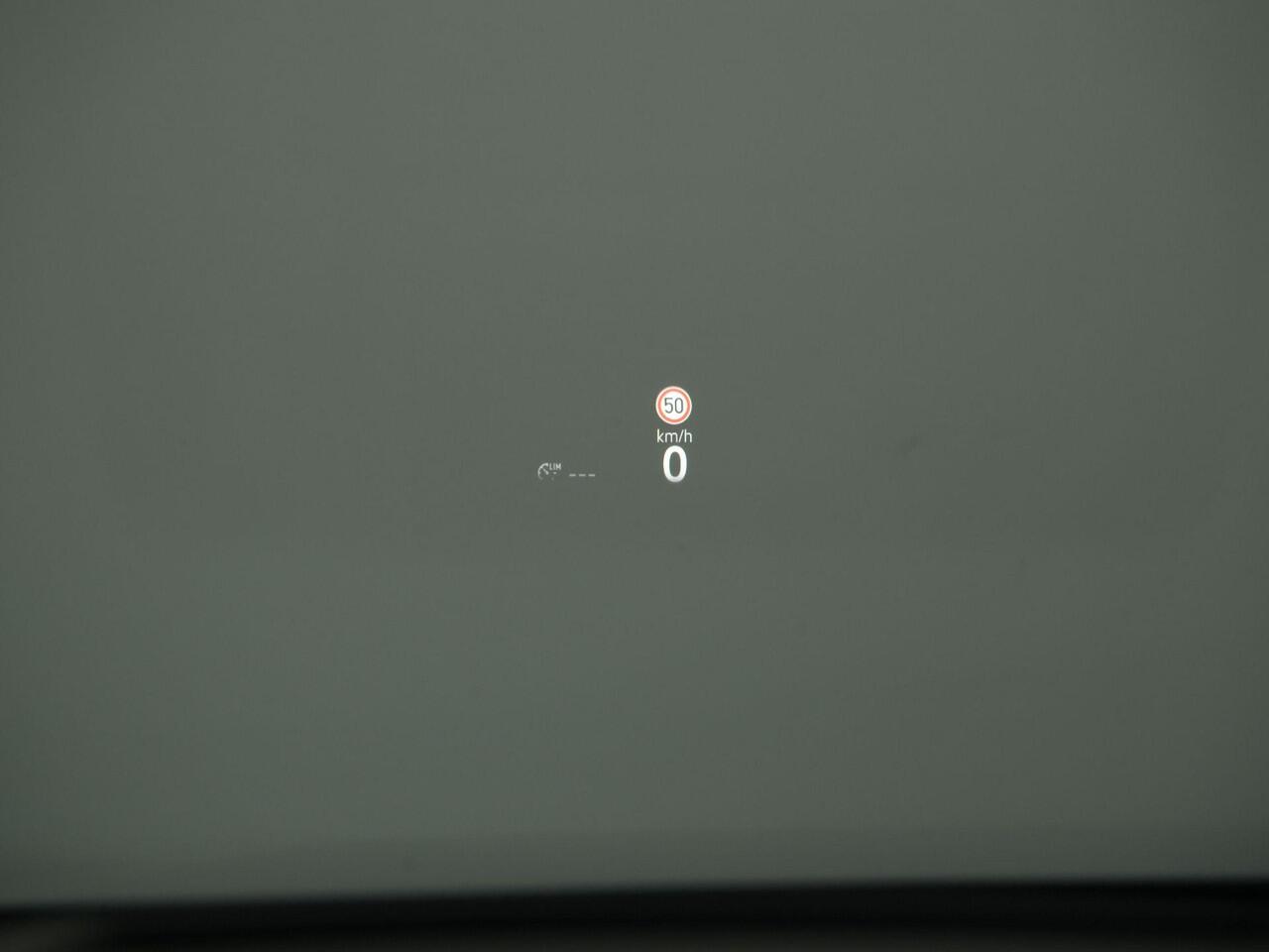 Volkswagen GOLF 1.5 eTSI 150 pk DSG Style Edition 50 | IQ Light | Panoramadak | Rondomzicht camera | Head-up Display | Stoel-/stuurverwarming | 18 inch