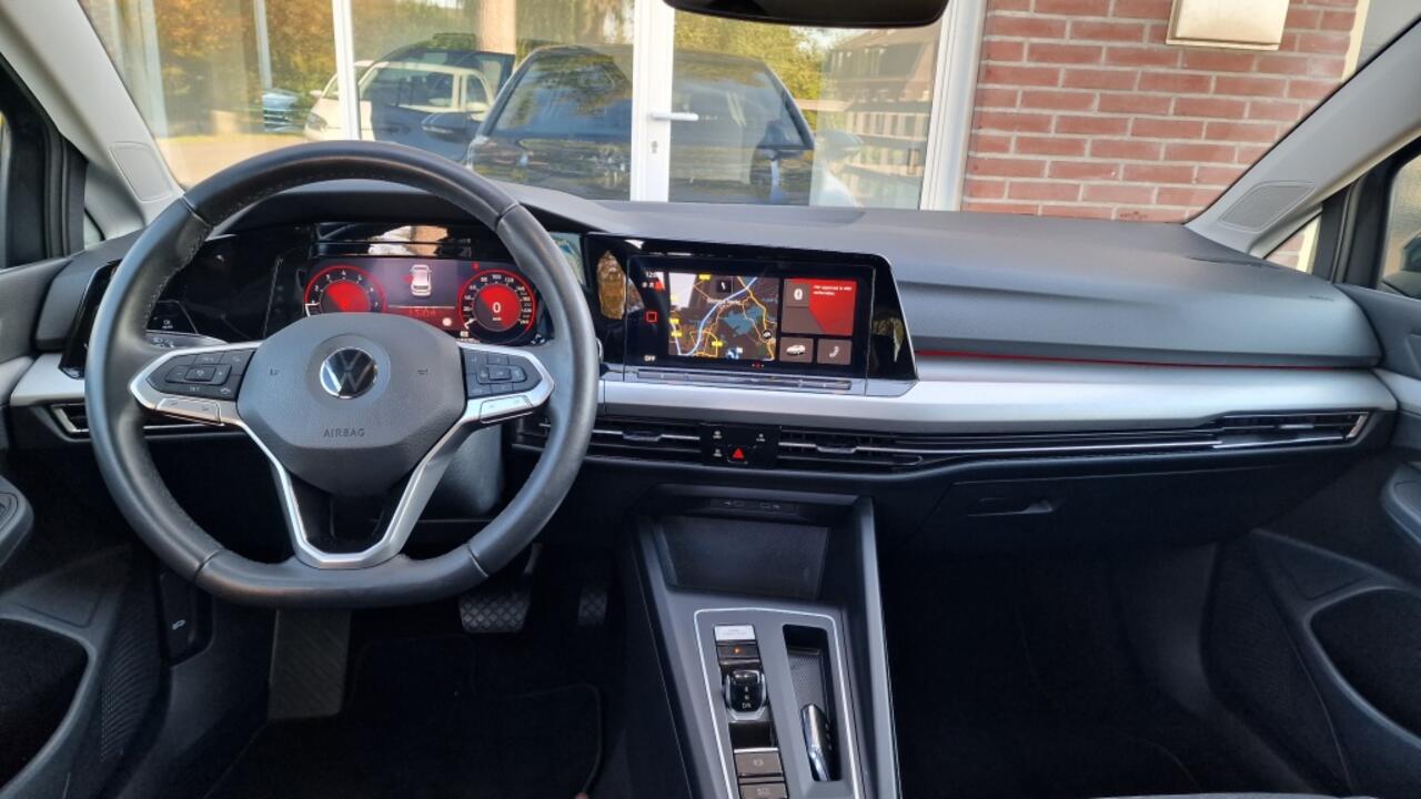 Volkswagen GOLF 1.0 eTSI Life, Automaat, Adaptieve cruise, NL auto!