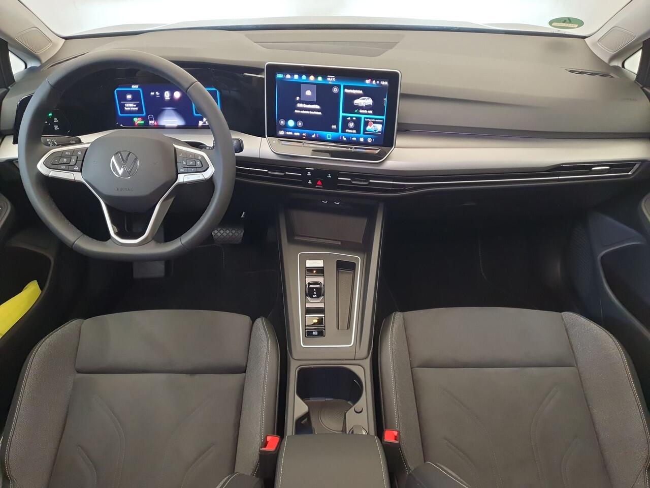 Volkswagen GOLF 1.5 eTSI 115pk DSG/AUT Life Edition Panoramadak, Camera, ergoActive