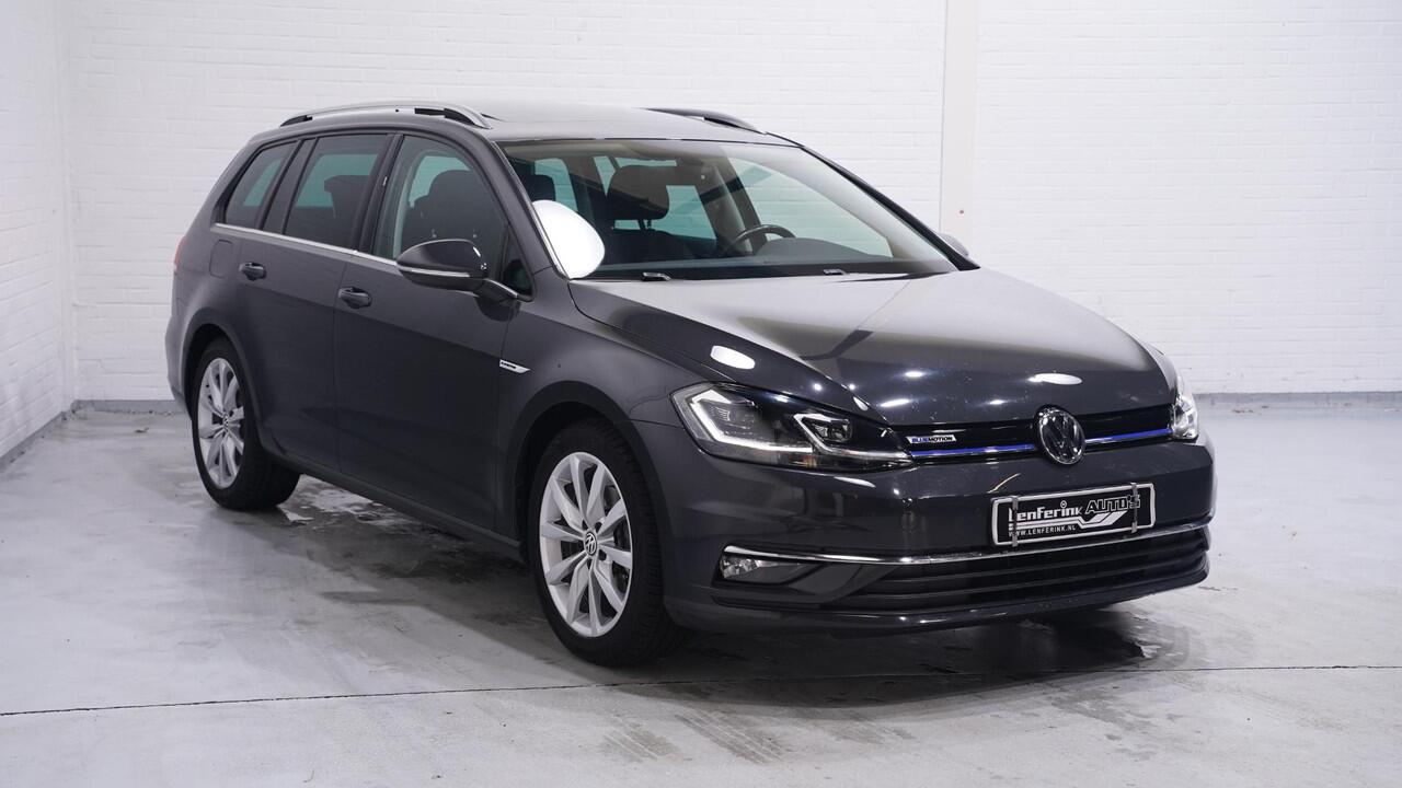 Volkswagen GOLF Variant 1.5 TSI Highline NAP Panodak Camera Sportstoelen Afneembare trekhaak 1400 kg PDC v+a Led koplampen