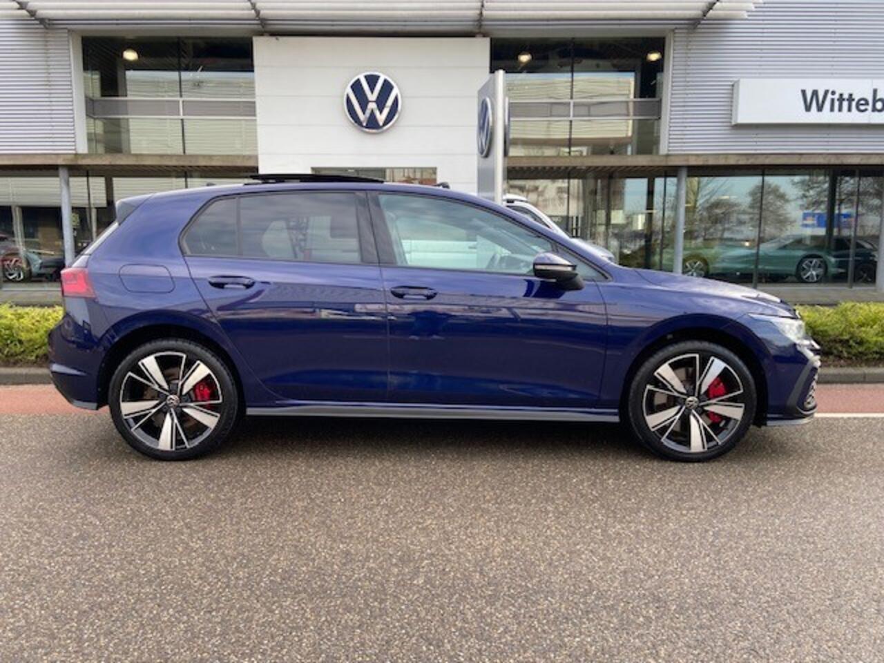 Volkswagen GOLF 1.4 eHybrid GTE / PANODAK / NAVI / APP.Connect / 18"LMV / Trekhaak
