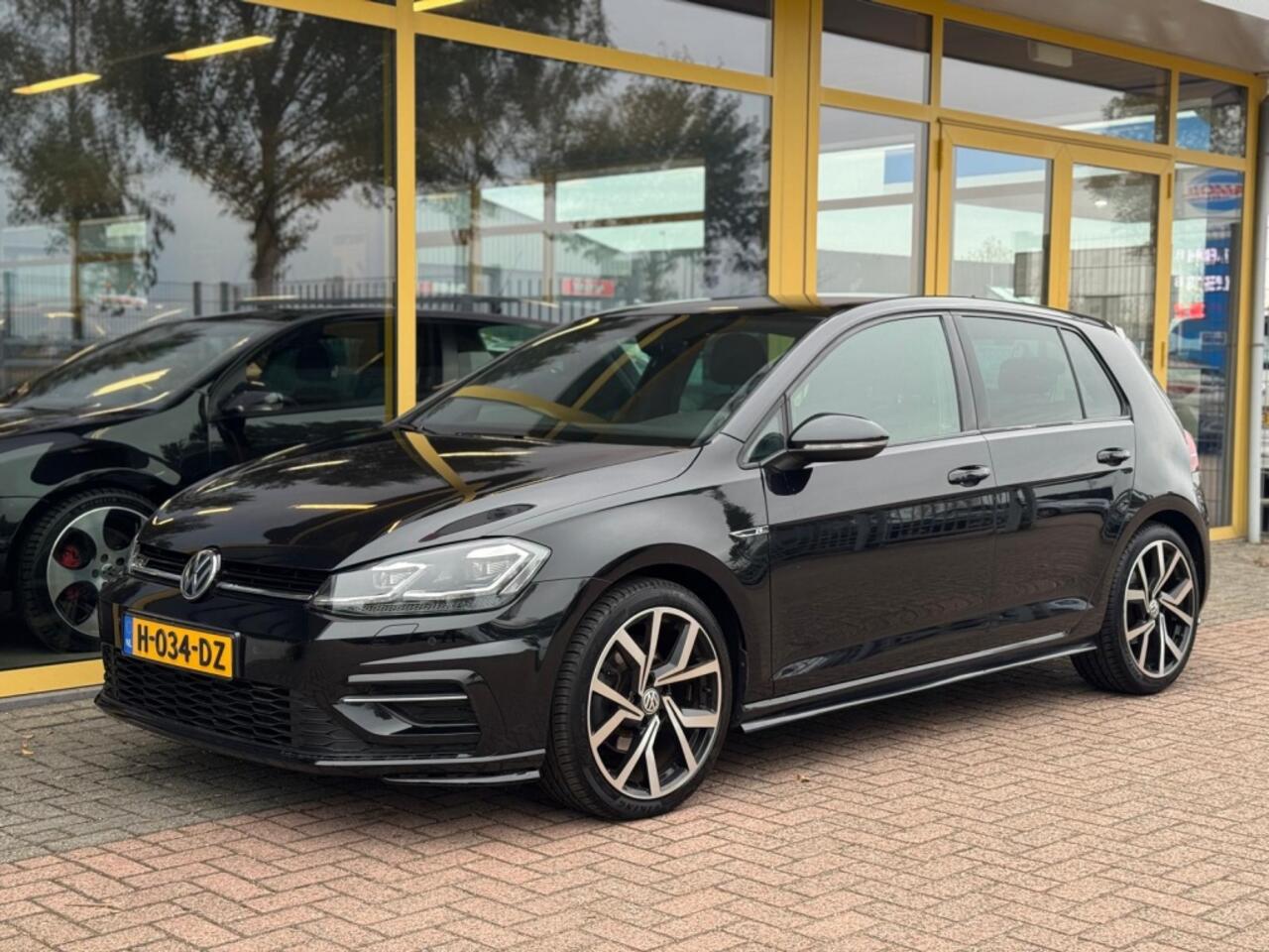 Volkswagen GOLF 1.5 TSI HL Bns R