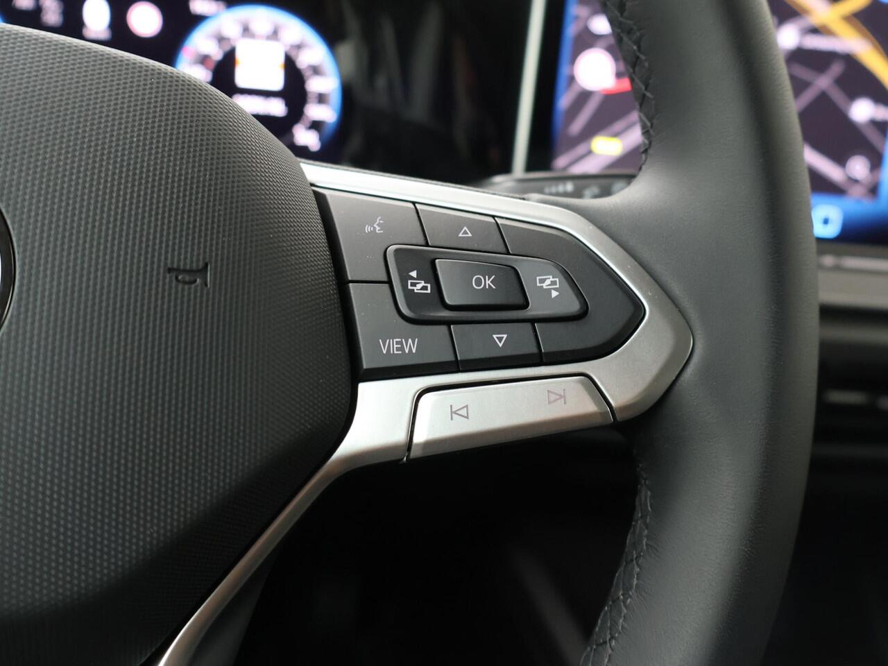 Volkswagen GOLF 8 1.5 eTSI 85kW/116pk DSG Life Edition | Navigatiesysteem | LED verlichting | Achteruitrijcamera | Parkeersensoren voor & achter |