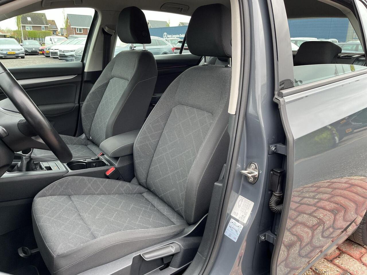 Volkswagen GOLF 1.5 TSI 96kW Life | 130Pk ACC | 17 Inch. Venture | DAB | App Connect |