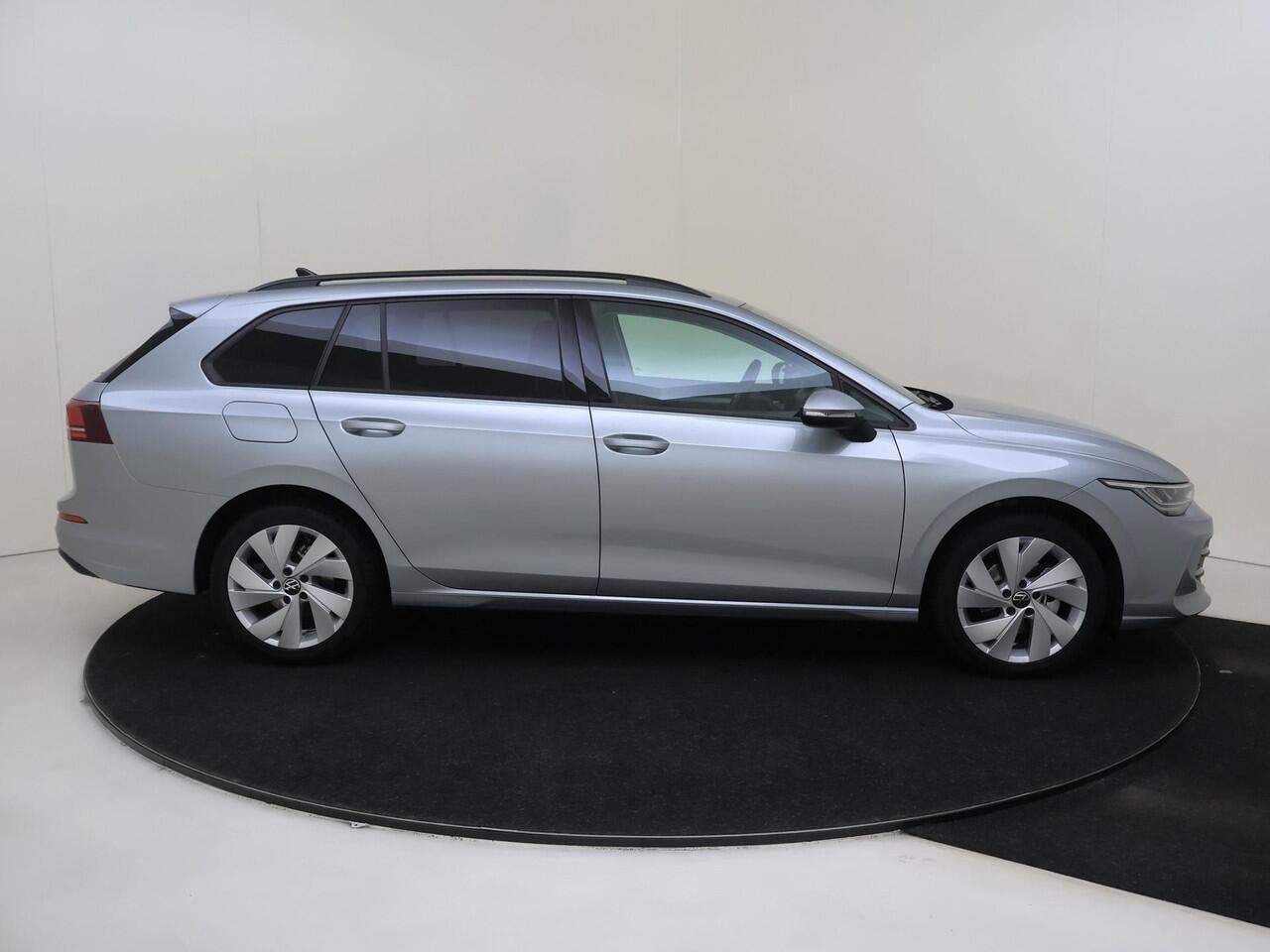 Volkswagen GOLF Variant 1.5 TSI Life Business