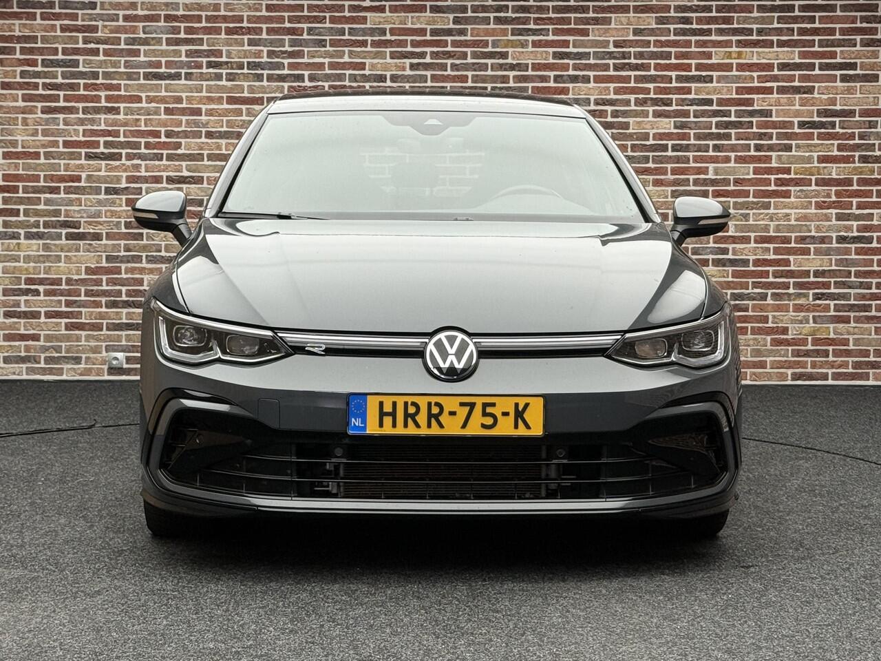 Volkswagen GOLF 1.5 TSI R-Line PANORAMA AMBIENT LIGHT STOEL/STUUR VERWARMING PARKEERHULP