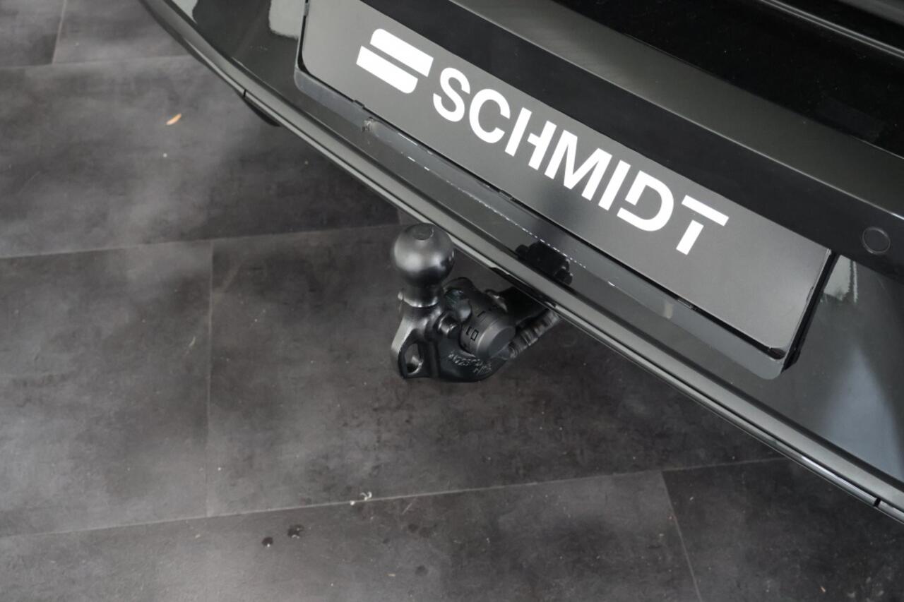 Volkswagen GOLF 1.5 eHybrid GTE 272pk | Panoramadak | Matrix | Trekhaak elektr.