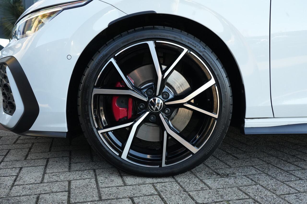 Volkswagen GOLF 2.0 TSI GTI 265pk Panoramadak/HarmanKardon/Camera
