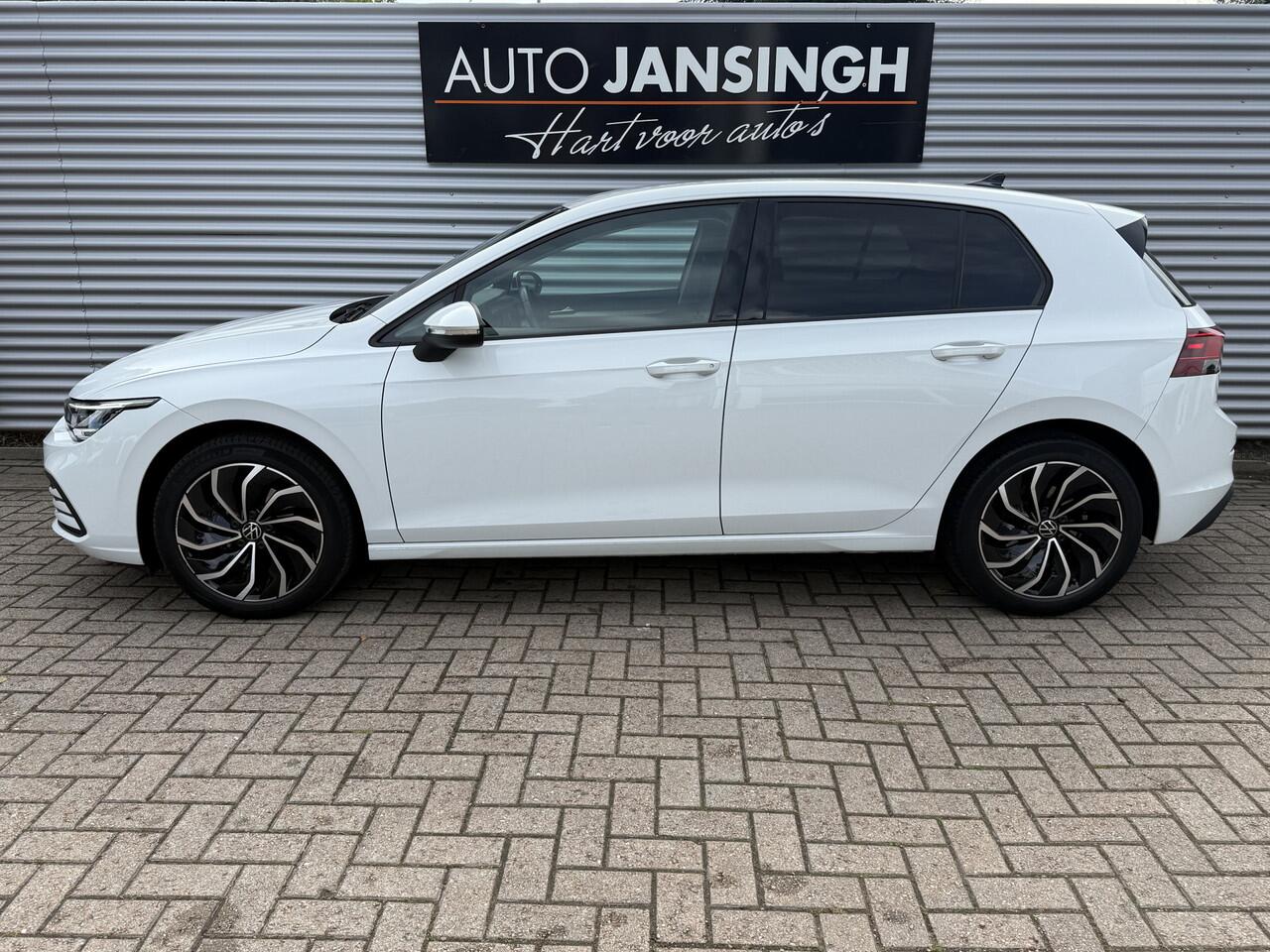 Volkswagen GOLF 1.5 TSI Style | ACC | PDC V+A | Navi | Clima | Led Koplampen | LM Velgen | RIJKLAARPRIJS INCL 12 MAANDEN GARANTIE EN BEURT