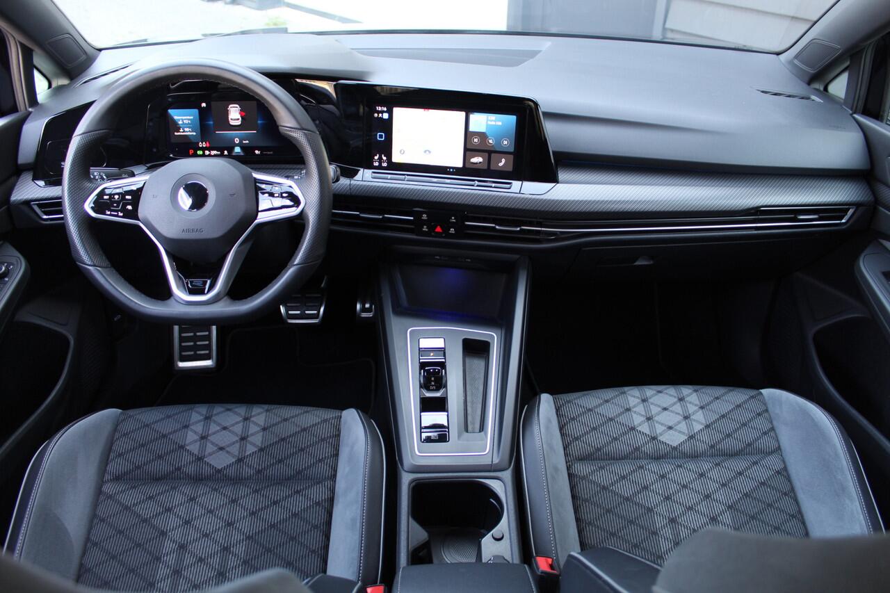 Volkswagen GOLF 1.5 eTSI 150Pk R-Line Business | Automaat | Stoel/Stuurverwarming | Rijklaar | 100% onderhouden