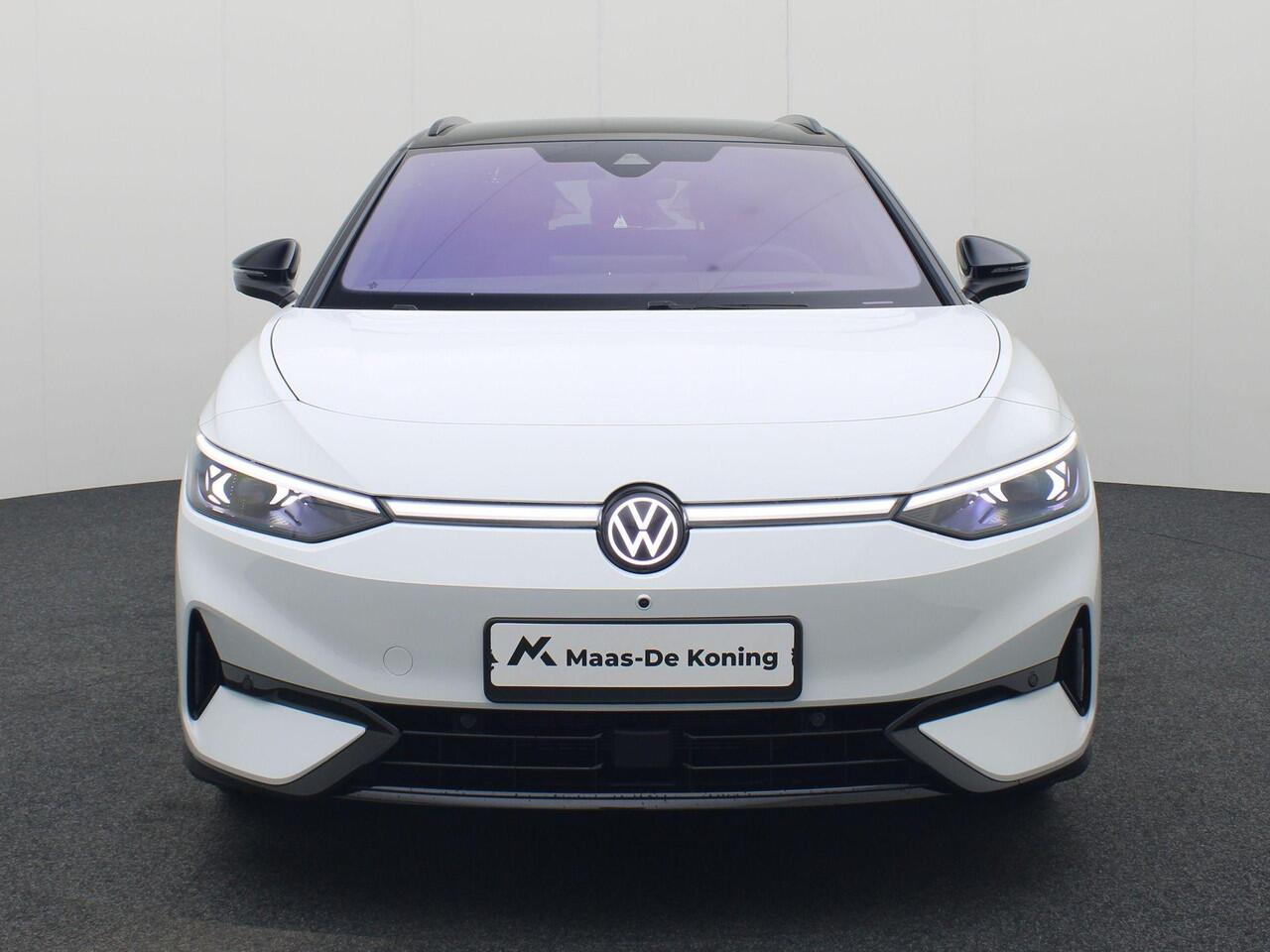Volkswagen ID ID.7 Pro Limited Edition 77 kWh accu 286 pk PRIVATE LEASE VANAF ¤588P/M · Trekhaak inklapbaar, met elektrische ontgrendeling · Voorraad OUTLET