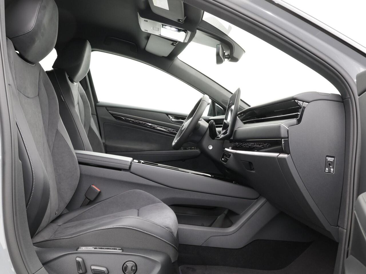 Volkswagen ID ID.7 Pro Limited Edition 77 kWh accu 286 pk · Achteruitrijcamera · Draadloze telefoonverbinding ·