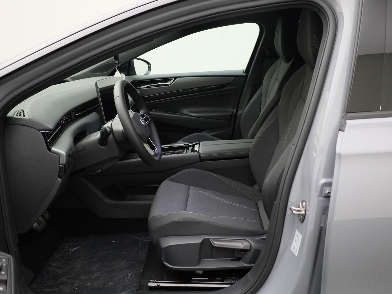 Volkswagen ID ID.7 Tourer Limited Edition 77 kWh accu 286 PK · Stuurwiel verwarmd · Multifunctioneel stuurwiel · Prijs is inclusief inruilpremie ·