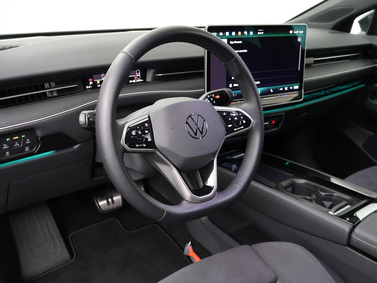 Volkswagen ID ID.7 Pro Business 77 kWh accu, 210 kW / 286 pk | 17% bijtelling | Head-Up display | IQ Light | 360 graden camera | Stuur & Stoelverwarming | Massage functie | Keyless entry |