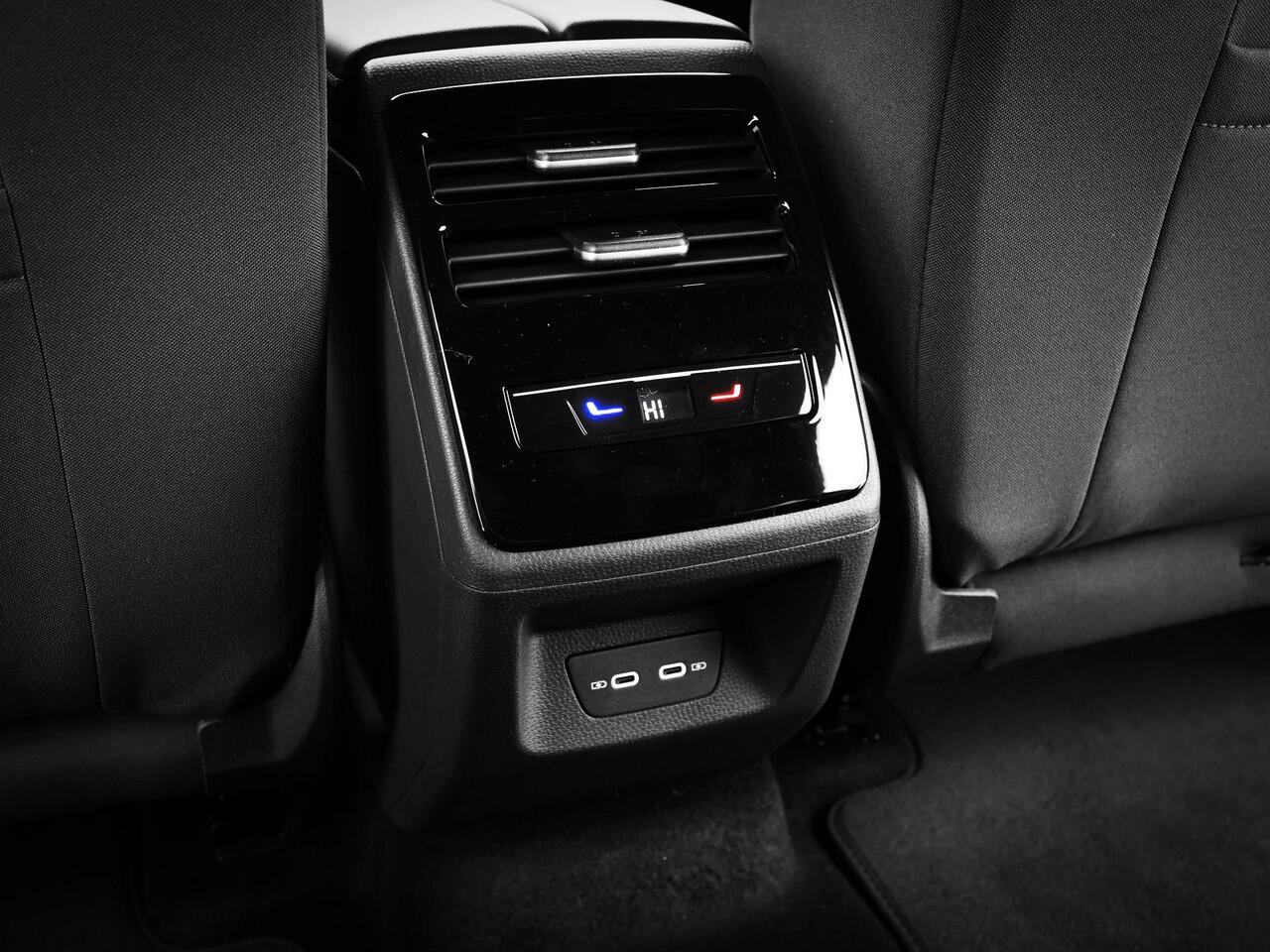 Volkswagen ID ID.7 Tourer Pro Limited Edition 77 kWh accu 286 PK · Draadloze telefoonlader · 360 camera · verwarmde voorstoelen · Prijs is inclusief inruilpremie ·