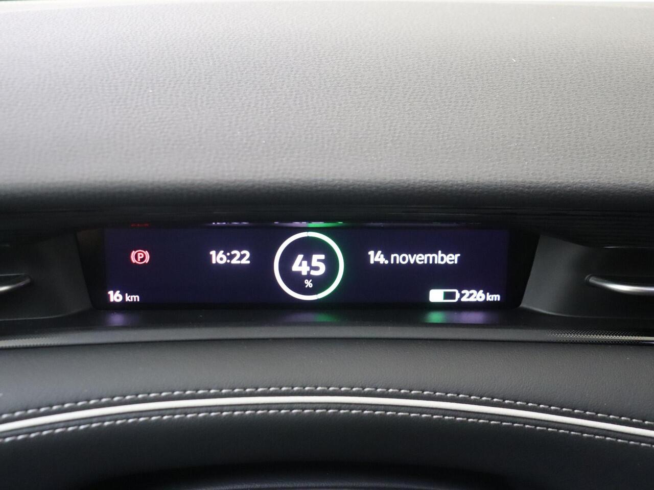 Volkswagen ID ID.7 Tourer Pro Business | Achterbank in ongelijke delen neerklapbaar incl. middenarmsteun en doorlaadmogelijkheid | Afstandscontrolesysteem (Front Assist), met voetgangers- en fietsersherkenning | Automatische afstandsregeling (Adaptive Cruise Control)