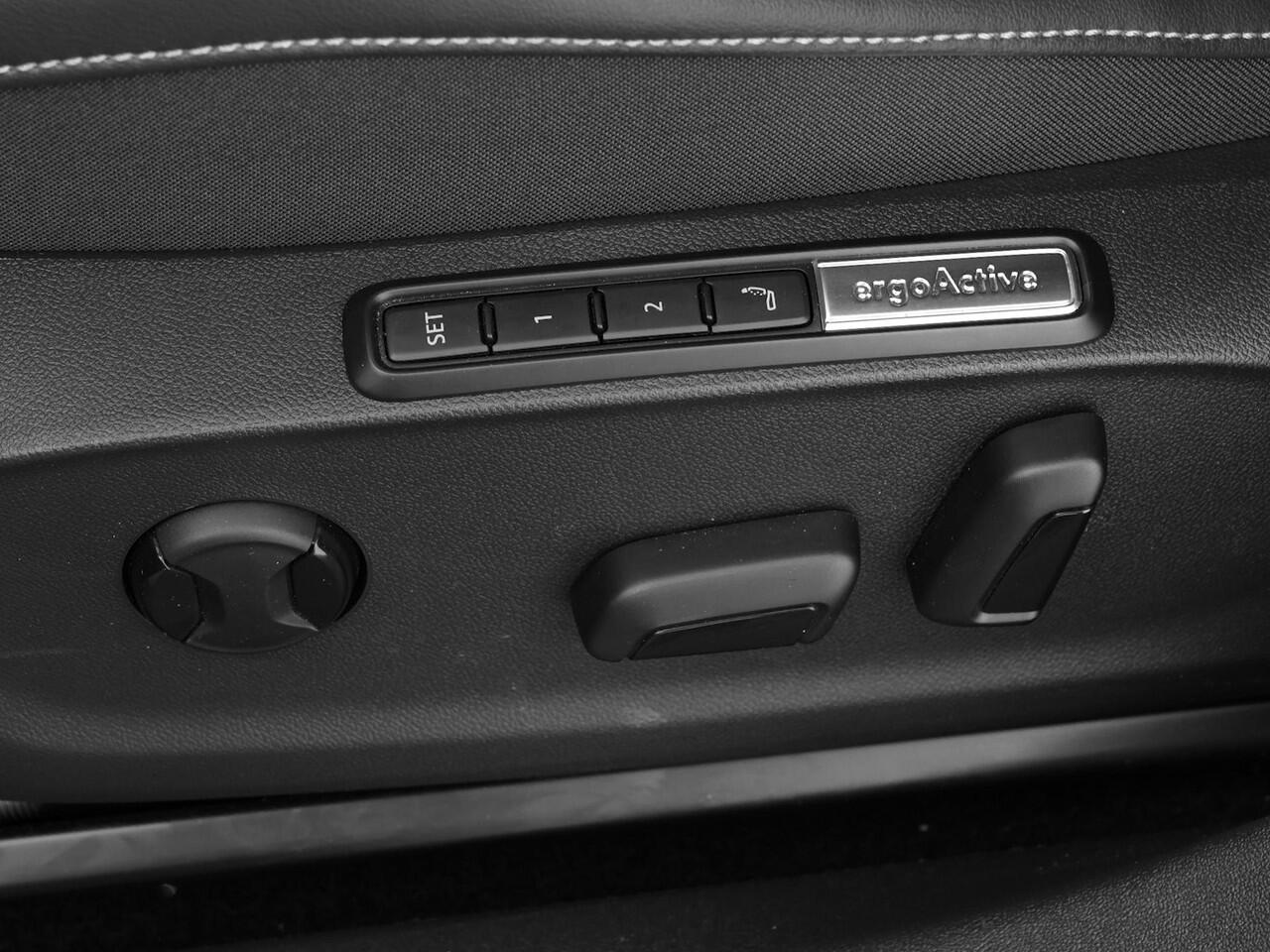 Volkswagen ID ID.7 Tourer 77kWh Pro Limited Edition · 20 inch Black Style velgen ·