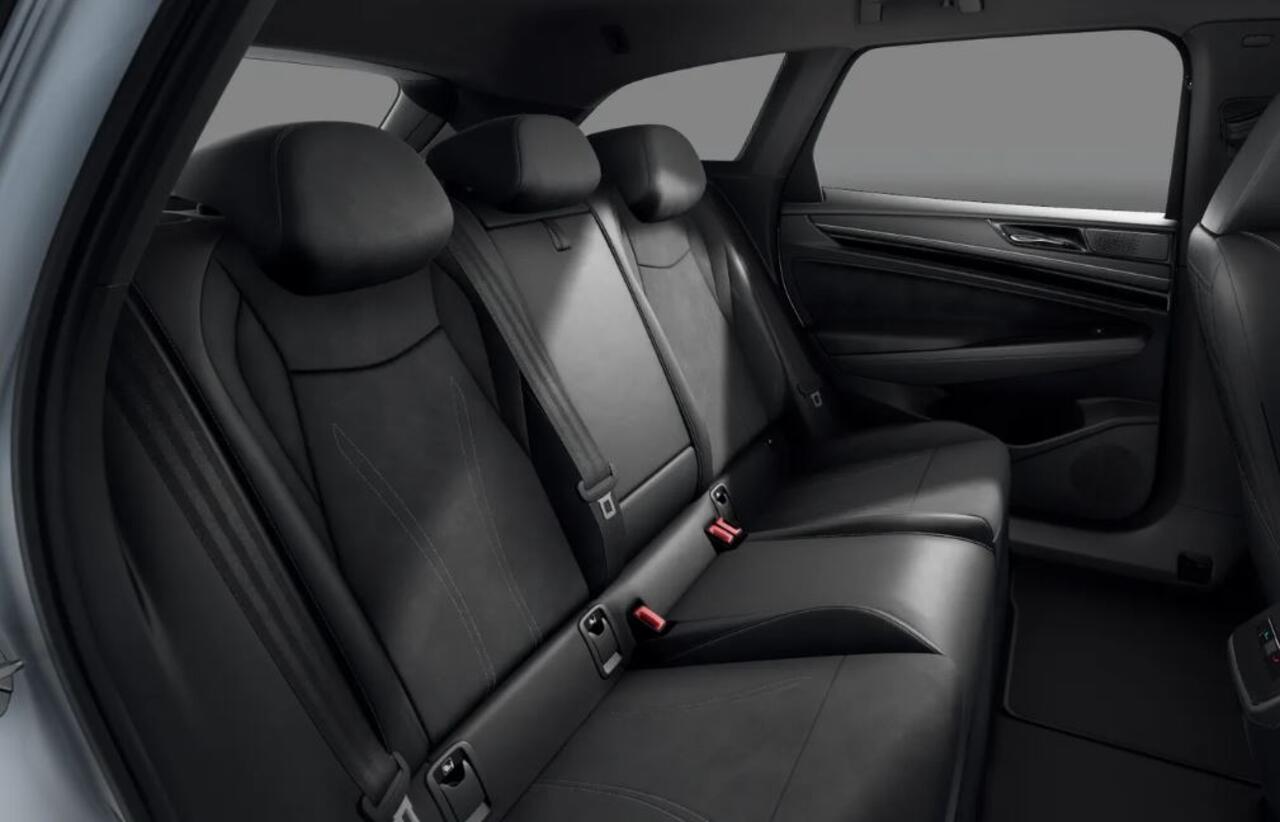 Volkswagen ID ID.7 Tourer Pro Limited Edition 77 kWh !!!Profiteer ook van ¤ 2.000 inruilpremie!!!