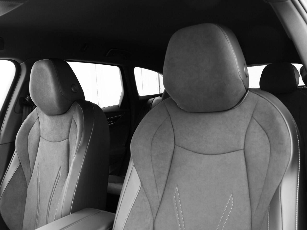 Volkswagen ID ID.7 Pro Limited Edition 77 kWh accu 286 PK · Sfeerverlichting · 360 camera · Trekhaak inklapbaar, met elektrische ontgrendeling · Voorraad OUTLET