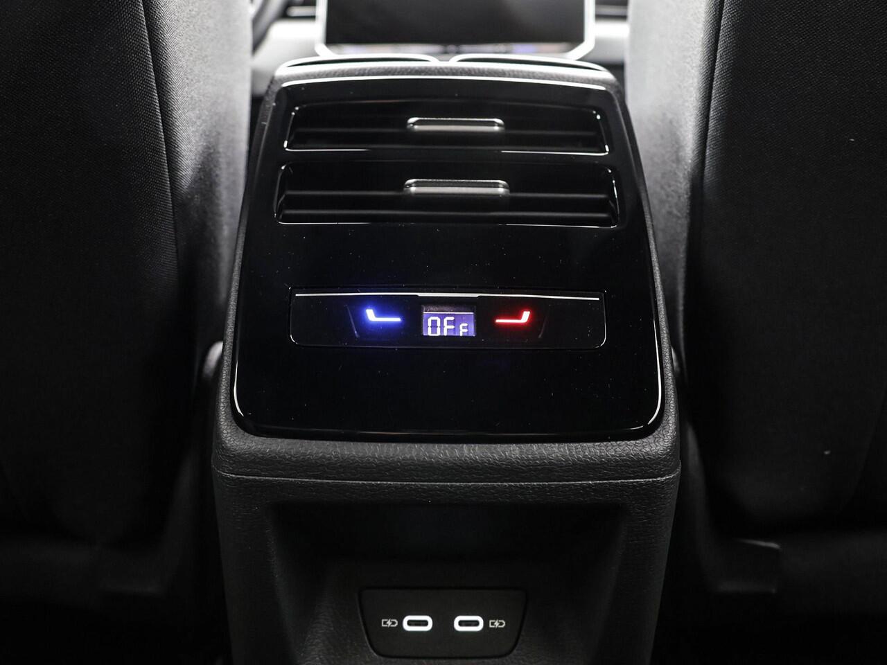 Volkswagen ID ID.7 Tourer Limited Edition 77 kWh accu 286 PK · verwarmd stuurwiel · Draadloze telefoonlader · Prijs is inclusief inruilpremie ·