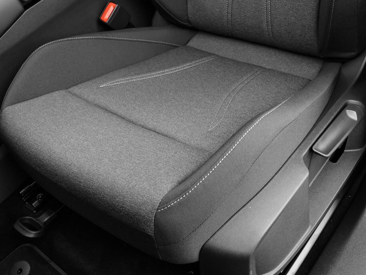 Volkswagen ID ID.7 Tourer Pro Limited Edition 77 kWh accu 286 PK · Draadloze telefoonlader · 360 camera · verwarmde voorstoelen · Prijs is inclusief inruilpremie ·