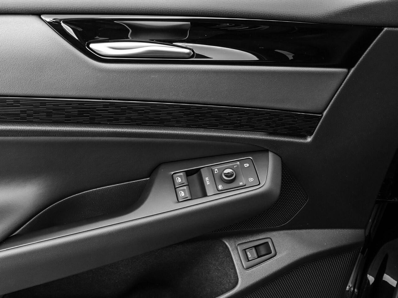 Volkswagen ID ID.7 Tourer Pro Limited Edition 77 kWh accu 286 PK · Draadloze telefoonlader · 360 camera · verwarmde voorstoelen · Prijs is inclusief inruilpremie ·