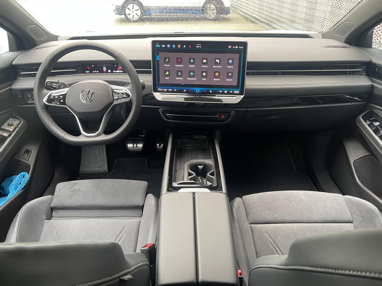 Volkswagen ID ID.7 Tourer Pro Business 286PK 77 kWh / Black Style / head-Up Display / Massage Stoelen / Matrix-Led Koplampen / 19'' LMV / VW