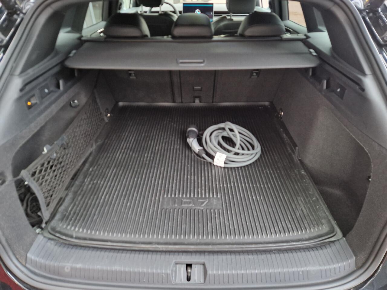 Volkswagen ID ID.7 Tourer Pro S Business 86 kWh 12MND BOVAG GAR | ACC | 360 ° CAMERA | STOEL+STUUR VERW | AUTOM.GRLICHT | MEMORY | LANE ASSIST |