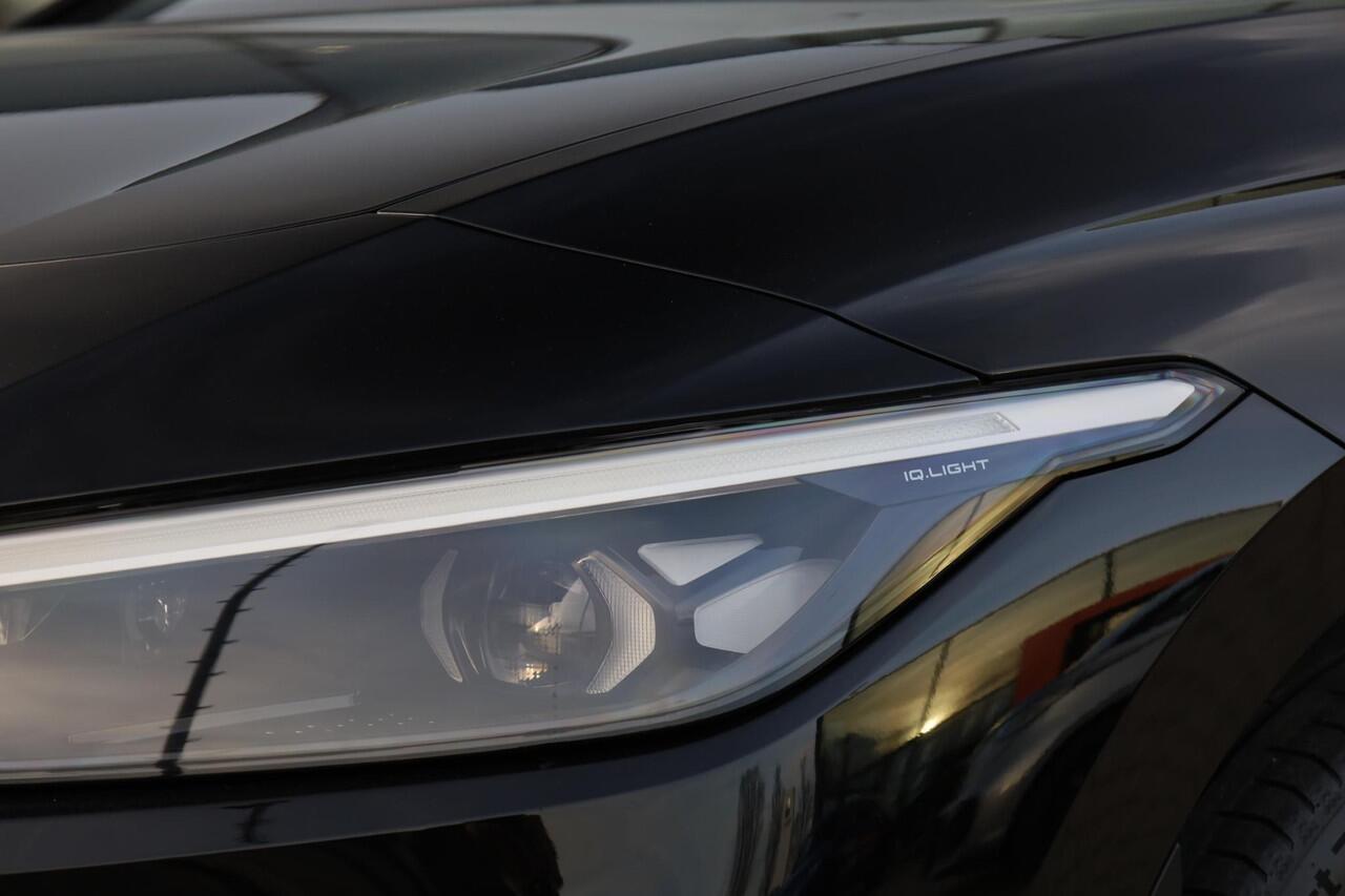 Volkswagen ID ID.7 Tourer Pro S Limited Edition 86 kWh 286PK / 210kW LED Matrix IQ.Light, 360º camera, panoramadak, verwarmbare voorstoelen met massagefunctie en geheugen, Apple Carplay & Android Auto, head-up display, dodehoekdetectie (Side Assist), draadloos telefoon