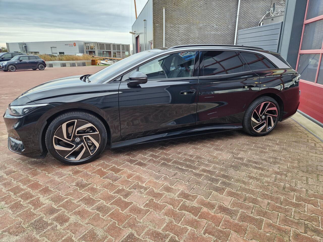 Volkswagen ID ID.7 Tourer Pro S Business 86 kWh 12MND BOVAG GAR | ACC | 360 ° CAMERA | STOEL+STUUR VERW | AUTOM.GRLICHT | MEMORY | LANE ASSIST |