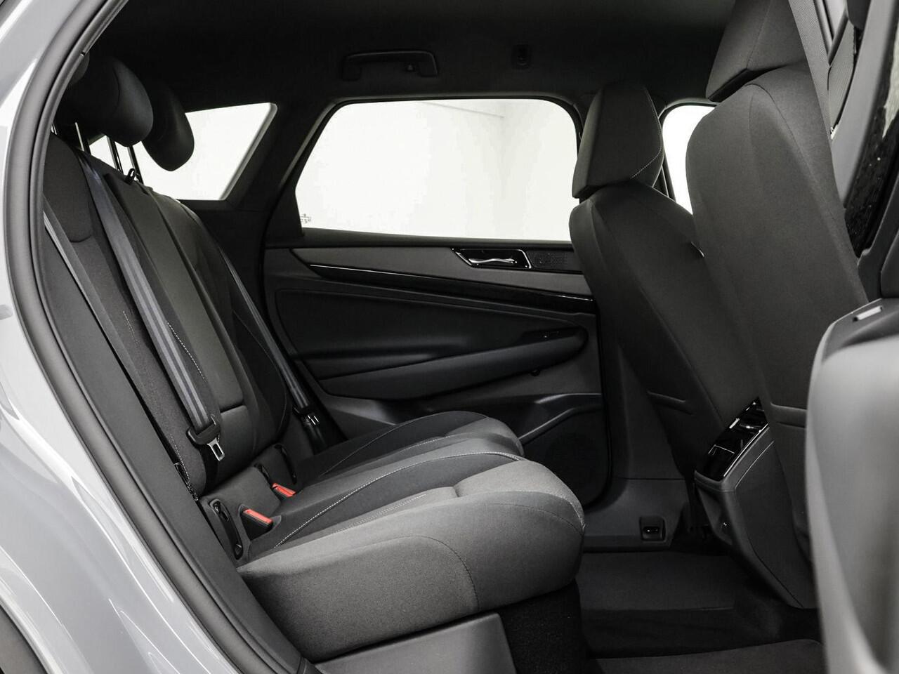 Volkswagen ID ID.7 Tourer Limited Edition 77 kWh accu 286 PK · verwarmd stuurwiel · Draadloze telefoonlader · Prijs is inclusief inruilpremie ·