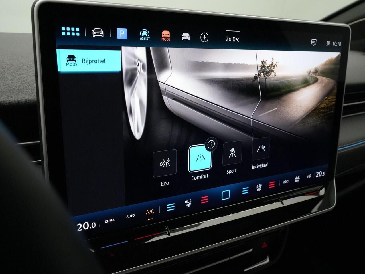 Volkswagen ID ID.7 Limousine 77 kWh 286 pk Pro Business | Rondomzicht camera | IQ Light | Head-up Display | Stoelventilatie | Warmtepomp