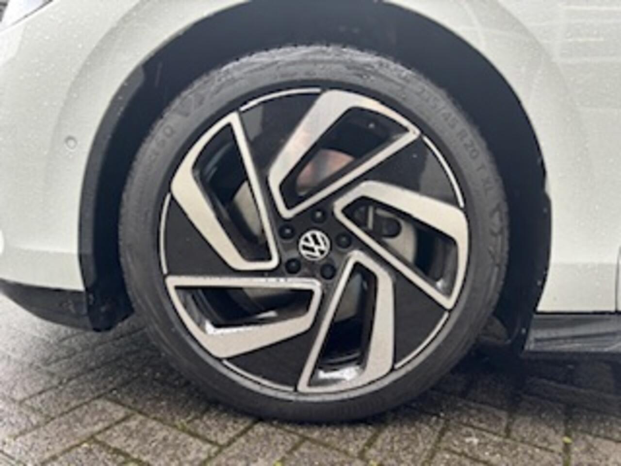 Volkswagen ID ID.7 Tourer Pro Business 77 kWh Navigatie discover pro / Trekhaak inklapbaar / Voorstoelen met massageprogramma's Fabrieksgarantie tot 30-06-2029