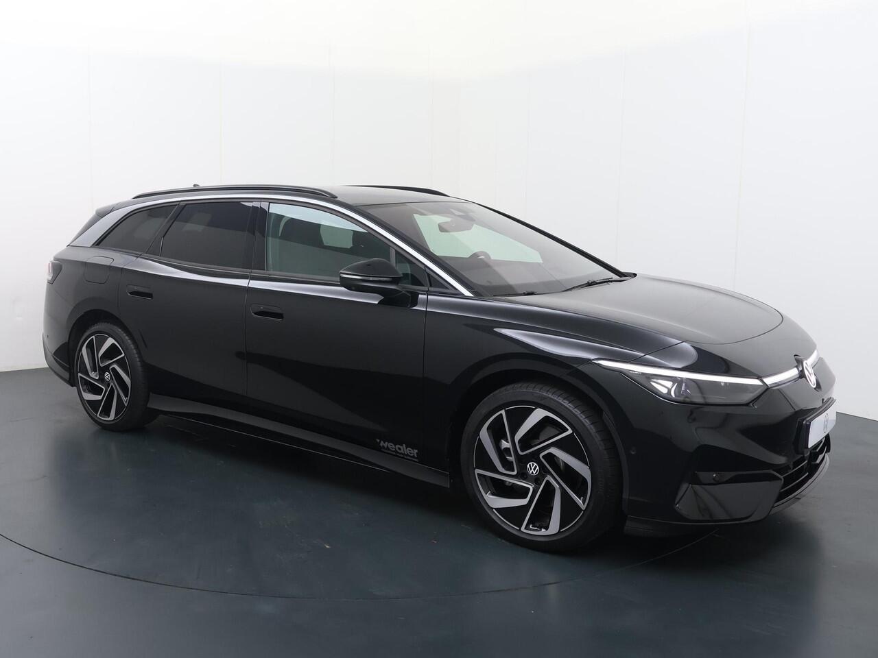 Volkswagen ID ID.7 Pro Business 77 kWh accu, 210 kW / 286 pk | 17% bijtelling | Head-Up display | IQ Light | 360 graden camera | Stuur & Stoelverwarming | Massage functie | Keyless entry |