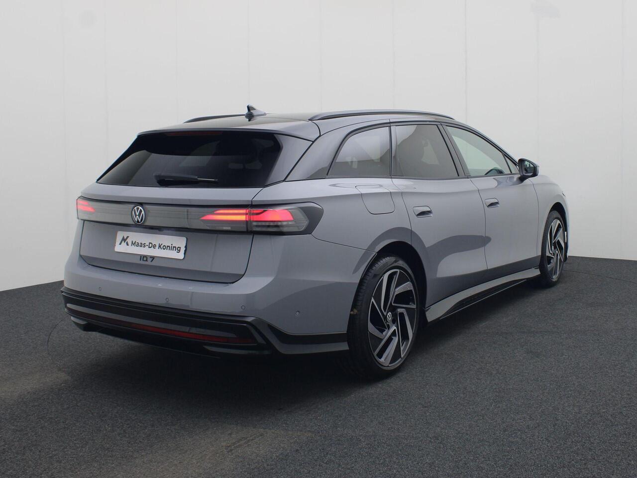 Volkswagen ID ID.7 Tourer Limited Edition 77 kWh accu 286 PK · Stuurwiel verwarmd · Multifunctioneel stuurwiel · Prijs is inclusief inruilpremie ·