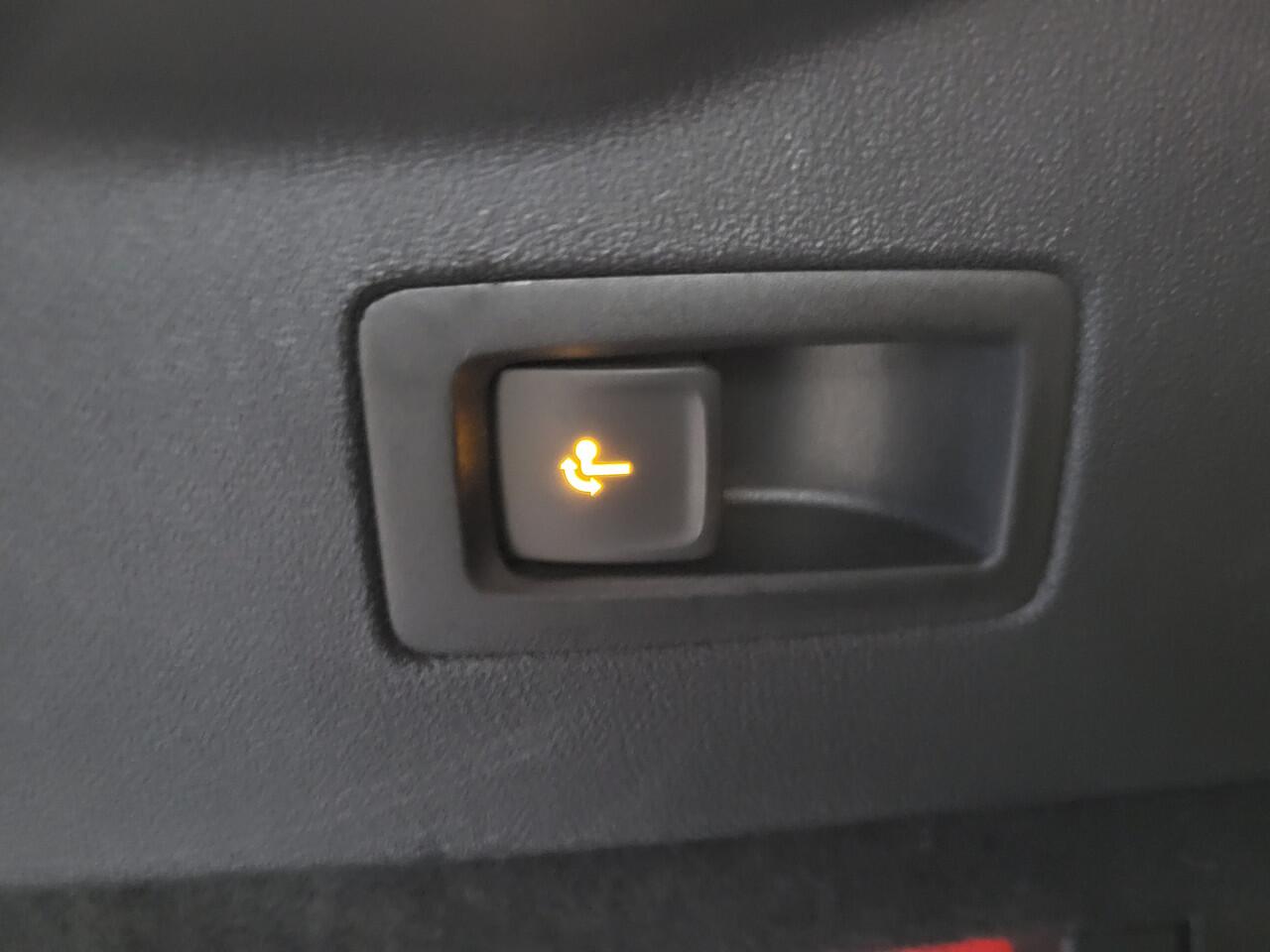 Volkswagen ID ID.7 Pro Business 77 kWh | Interier pakket Plus | Trekhaak | stoelverkoeling |*