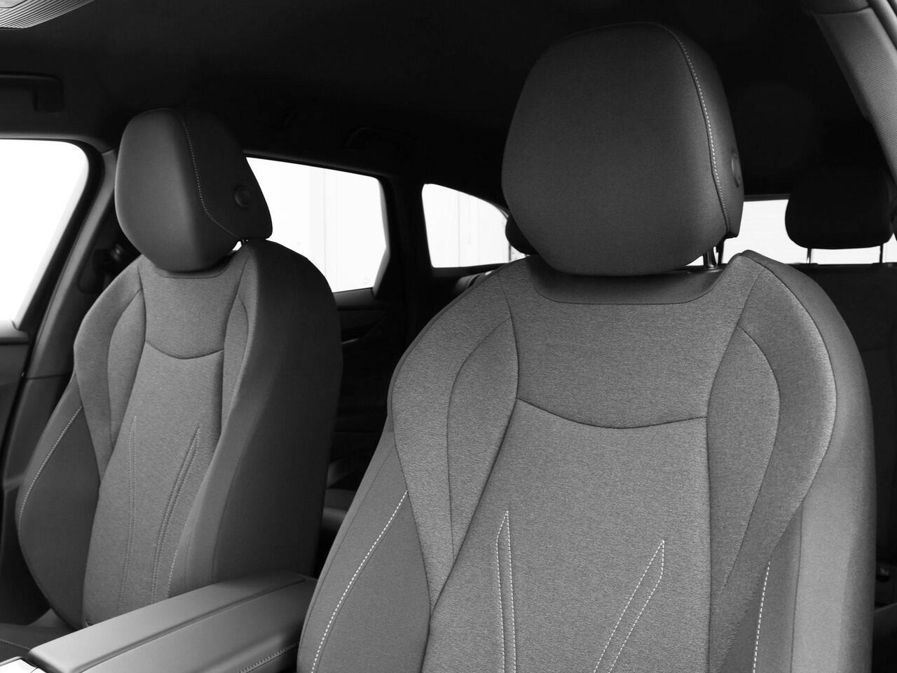 Volkswagen ID ID.7 Tourer Pro Limited Edition 77 kWh accu 286 PK · Stuurwiel verwarmd · Draadloze telefoonlader · 360 Rondomzicht camera · Prijs is inclusief inruilpremie ·