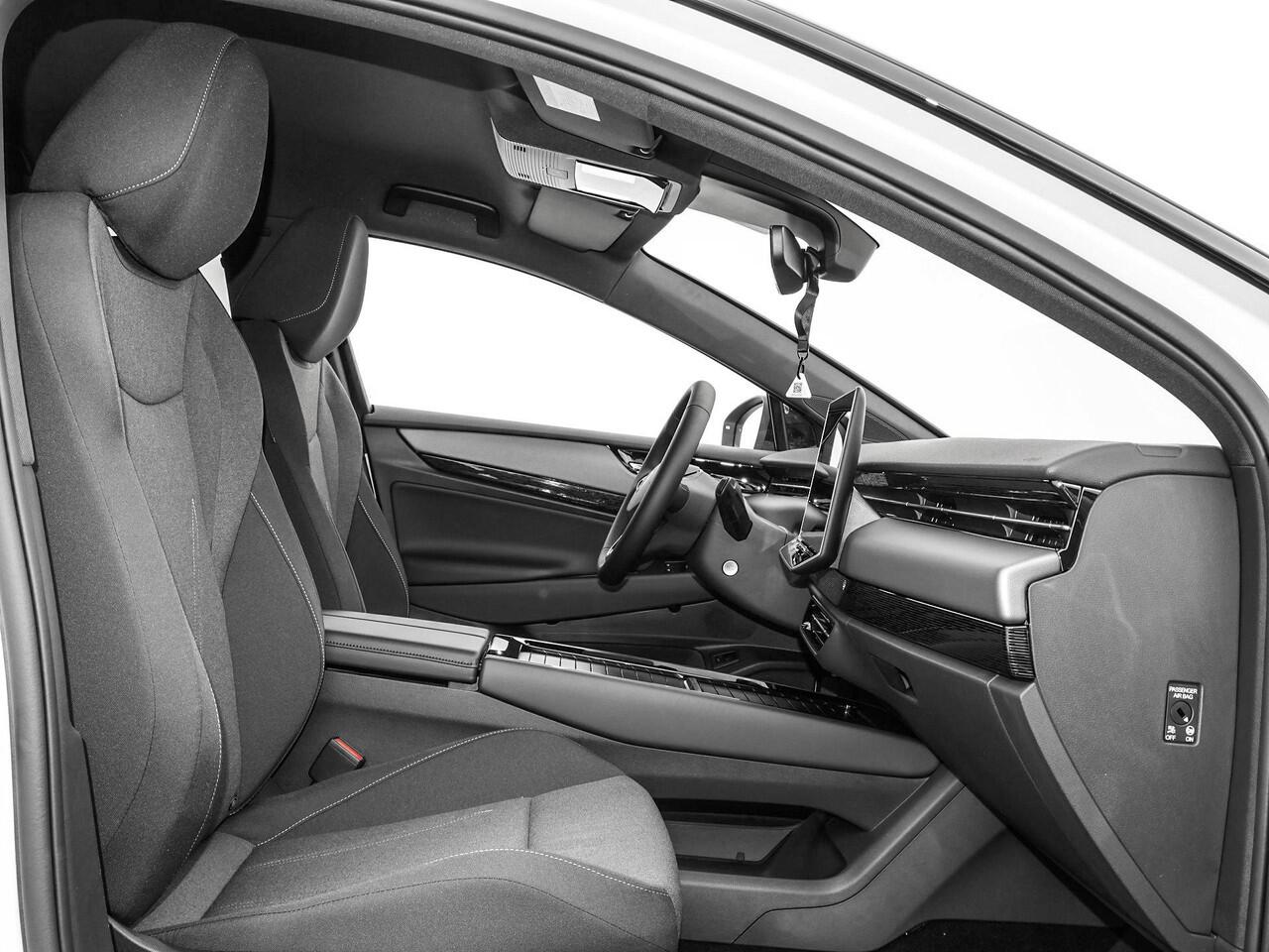 Volkswagen ID ID.7 Tourer Pro Limited Edition 77 kWh accu 286 PK · Draadloze telefoonlader · 360 camera · verwarmde voorstoelen ·