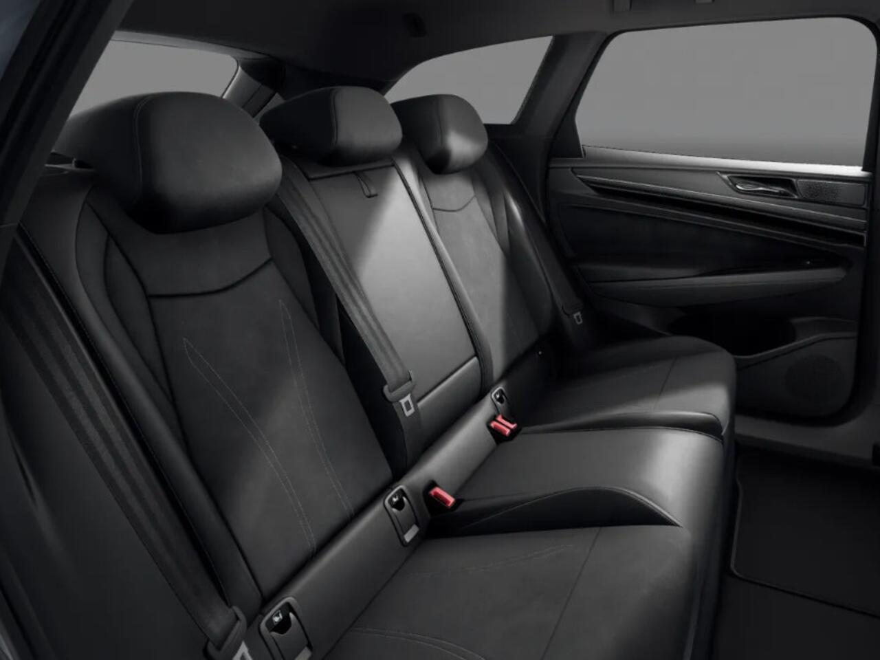 Volkswagen ID ID.7 Pro Limited Edition 77 kWh accu 286 PK · Draadloze telefoonlader · 360 camera · verwarmde voorstoelen · Trekhaak inklapbaar, met elektrische ontgrendeling · Prijs is inclusief inruilpremie ·