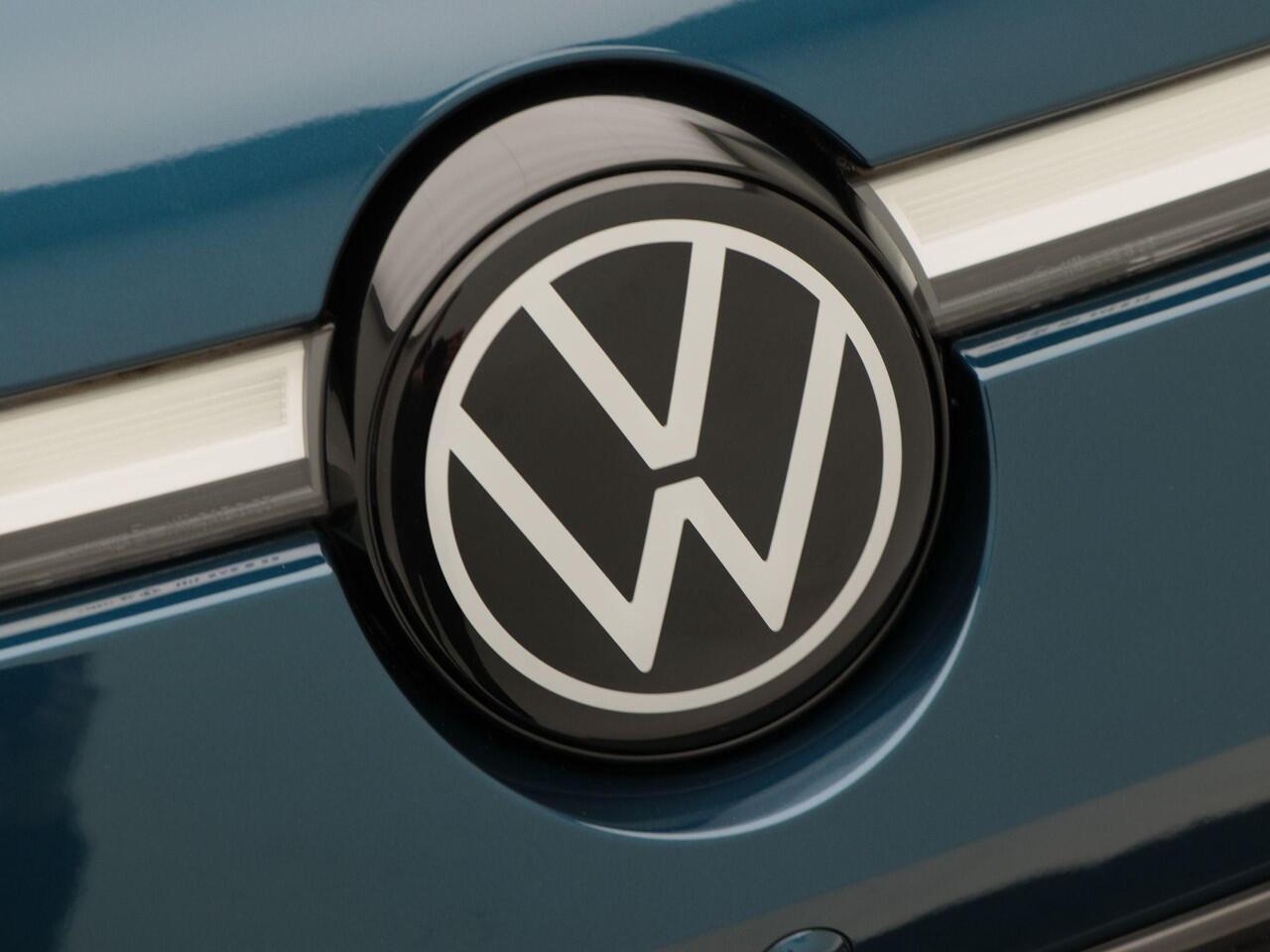 Volkswagen ID ID.7 Tourer Pro Limited Edition 77 kWh 286 pk | Massage Stoelen | Head-Up Display | Trekhaak | 360 Camera | Elektrische Stoelen | Elektrische Achterklep |