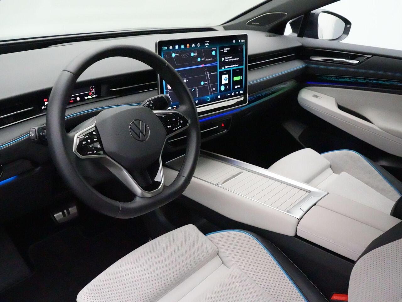 Volkswagen ID ID.7 Limousine 77 kWh 286 pk Pro Business | Rondomzicht camera | IQ Light | Head-up Display | Stoelventilatie | Warmtepomp