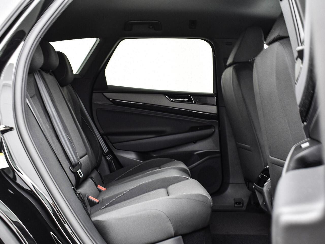 Volkswagen ID ID.7 Limited Edition 77 kWh accu 286 PK · Achteruitrijcamera · sfeerverlichting · Stuurwiel multifunctioneel ·